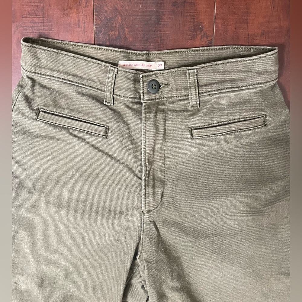 Levi’s Kaki green jeans, size 27” waistline